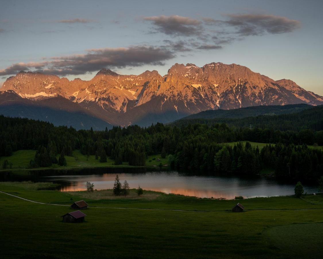 Das Bergquartier - Ferienwohnung Zugspitze 奥伯劳 外观 照片